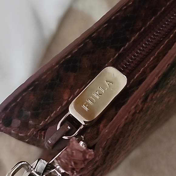 Furla Leather shoulder/sling Bag - Picture 7 of 12